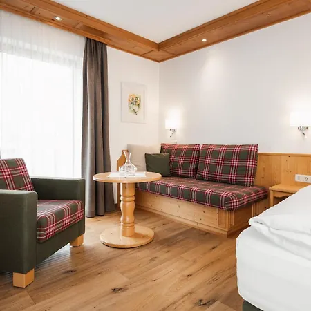Hotel Jochum Garni 3*