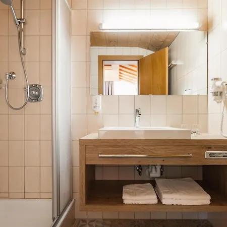 Hotel Jochum Garni 3*