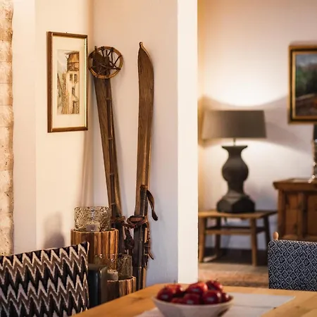 Jochum Garni Hotel 3*