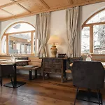 Jochum Garni 3*